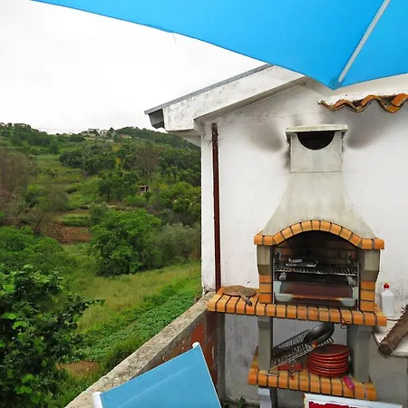 度假居 Charming House In Miranda Do Corvo + Spacious Terrace Vale de Colmeias