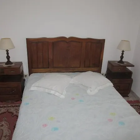 Charming House In Miranda Do Corvo + Spacious Terrace Vale de Colmeias