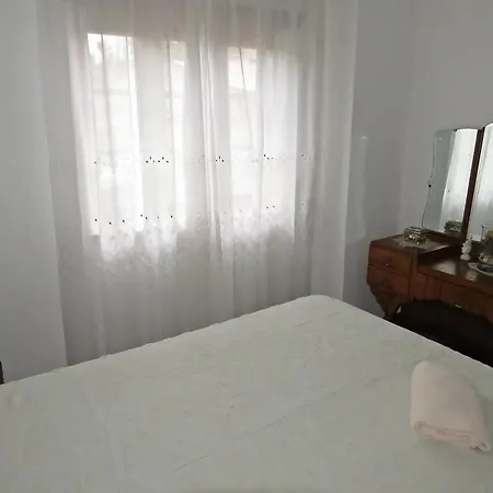 Charming House In Miranda Do Corvo + Spacious Terrace