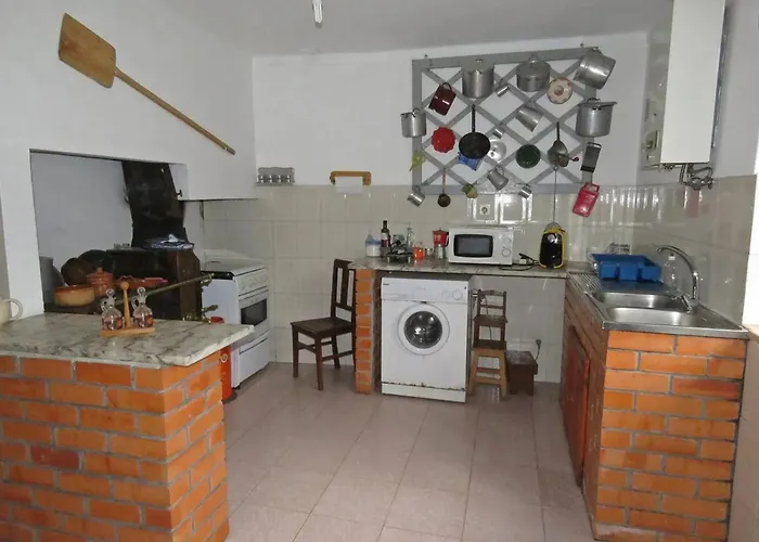 Charming House In Miranda Do Corvo + Spacious Terrace 別荘 Vale de Colmeias